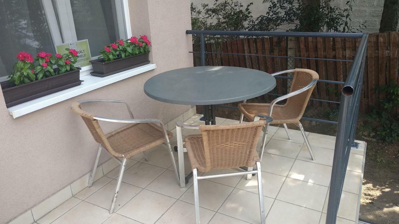 Family Holiday Apartman Nyíregyháza Exterior foto