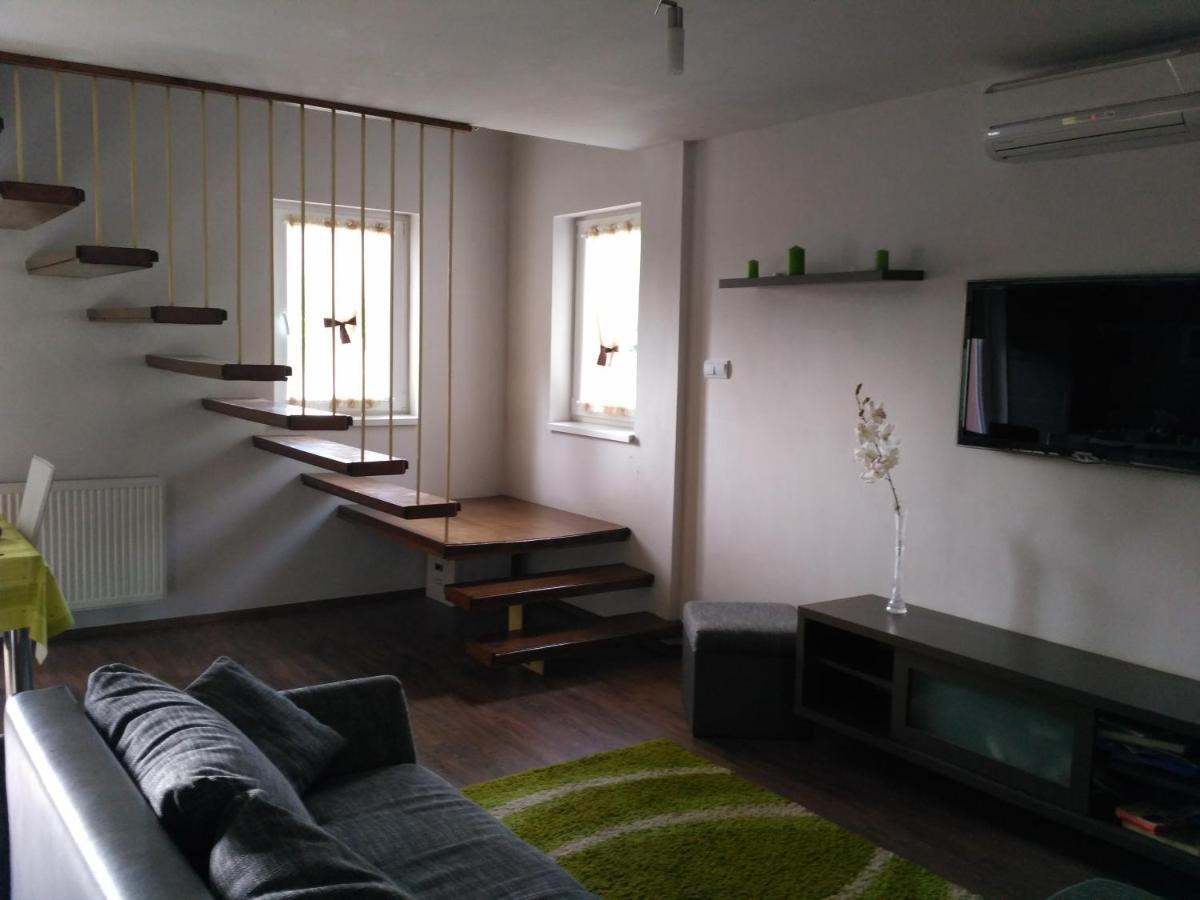 Family Holiday Apartman Nyíregyháza Exterior foto